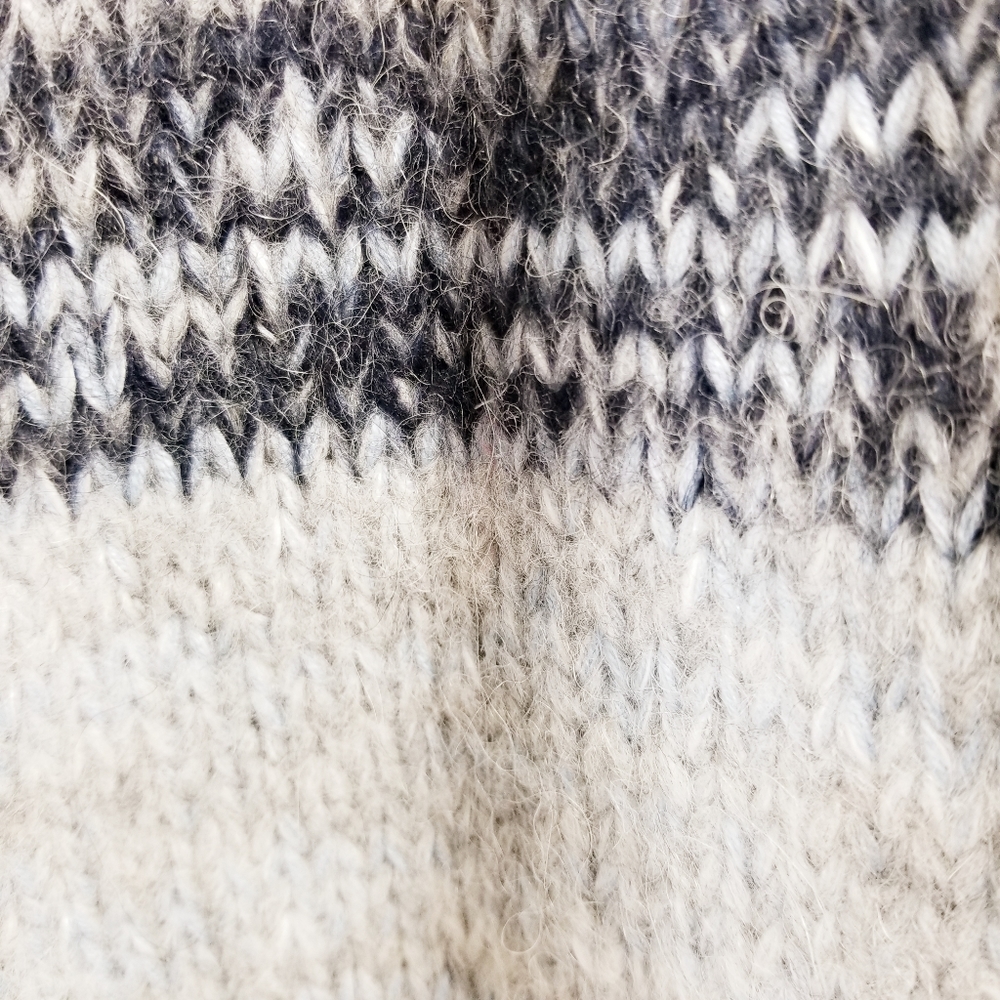 Banana Republic Cropped Ombre Fuzzy Sweater SPR 20 - Picture 8 of 11